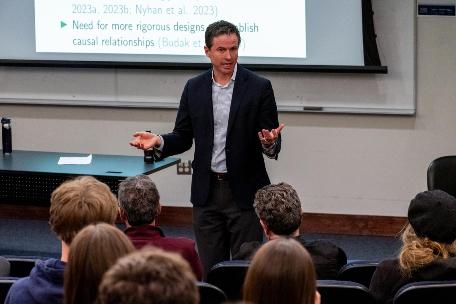 Political scientist pushes back on fears about misinformation, social media – The GW Hatchet