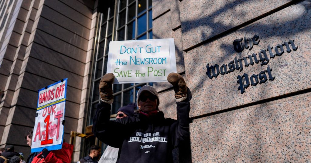 The Decay of American Journalism in a Disinformation Age