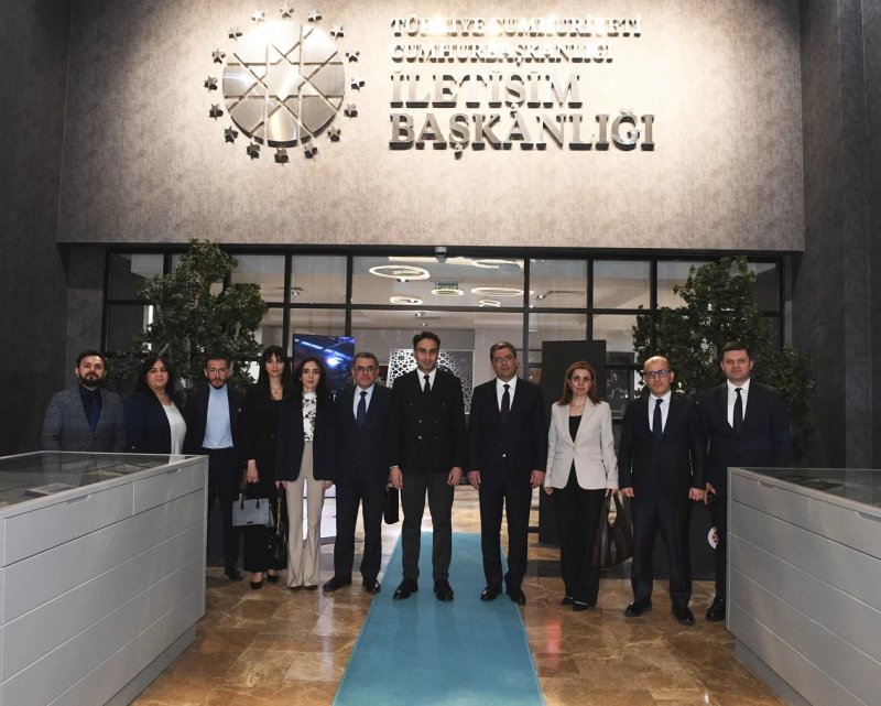 Azerbaijani officials visit Türkiye’s Disinformation Combat Center