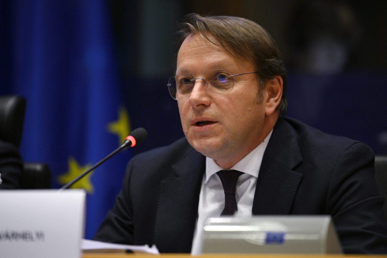 Commission Refutes Hungarian “Russiagate” Despite its Intergral Part in Tisza’s Election Disinformation Campaign