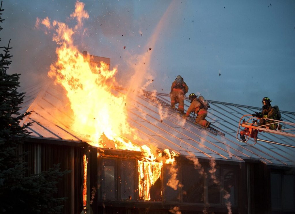 How to fact-check solar safety claims in an era of industry misinformation – pv magazine USA