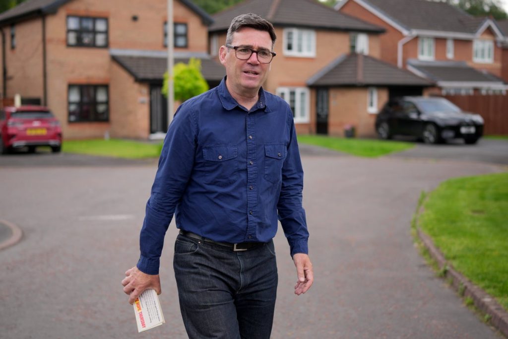 Experts issue warning as Facebook misinformation quadruples ahead of crucial Makerfield by-election – The Independent