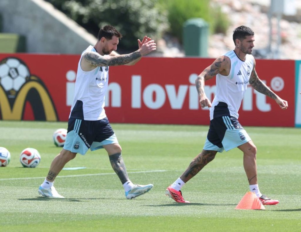 Argentine news crew dismissed after false Messi family report