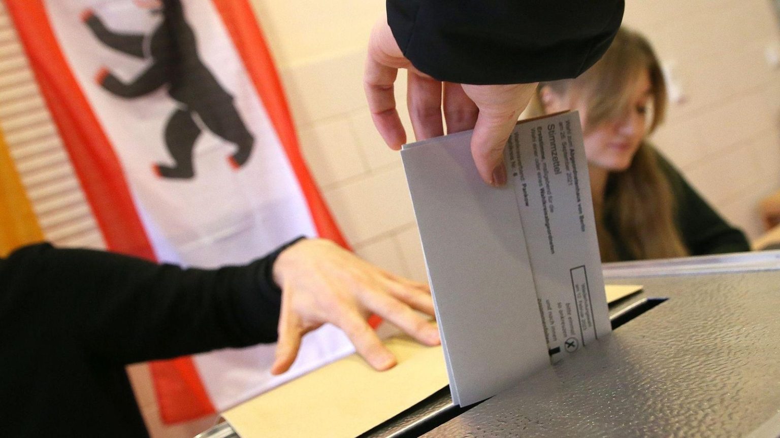 Agency Warns of Russian Disinformation in Berlin Election