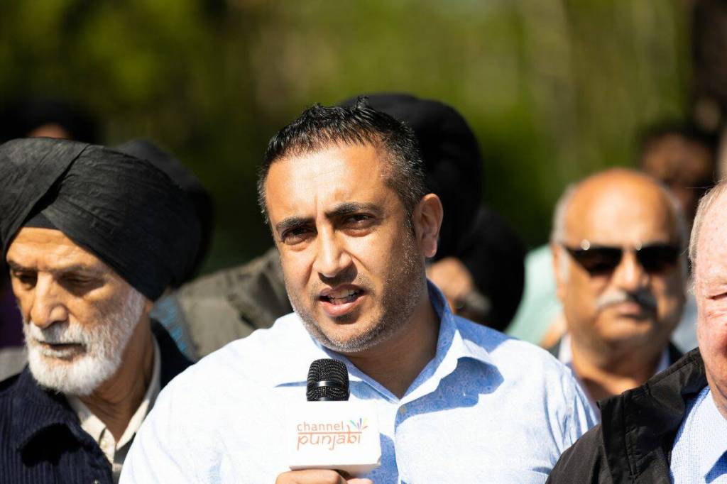 Surrey mayor scolds council rivals for ‘unfounded’ claims, spreading ‘misinformation’