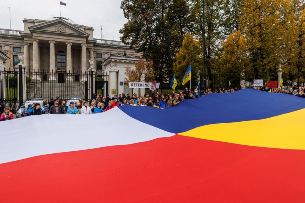 Russian Intelligence Plans Disinformation Campaign to Strain Ukraine-Poland Relations
