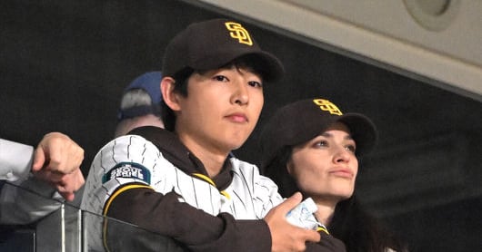 Fake Divorce Rumors Spark Outrage for Song Joong-ki and Katie – 조선일보