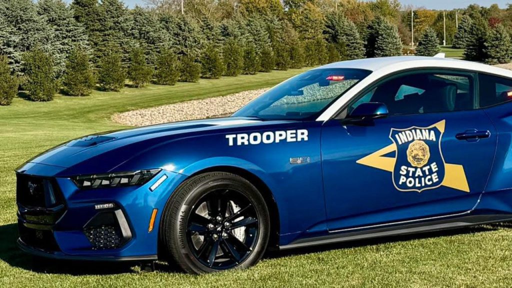 Semitruck driver arrested after providing false info to police, refusing to pay toll – Indianapolis News | Indiana Weather | Indiana Traffic