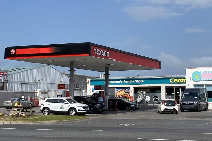 Kildare gardaí looking for black Audi with false plates after robbery