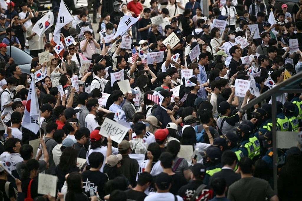 Taiwan voters on alert for Chinese meddling after disinformation overseas