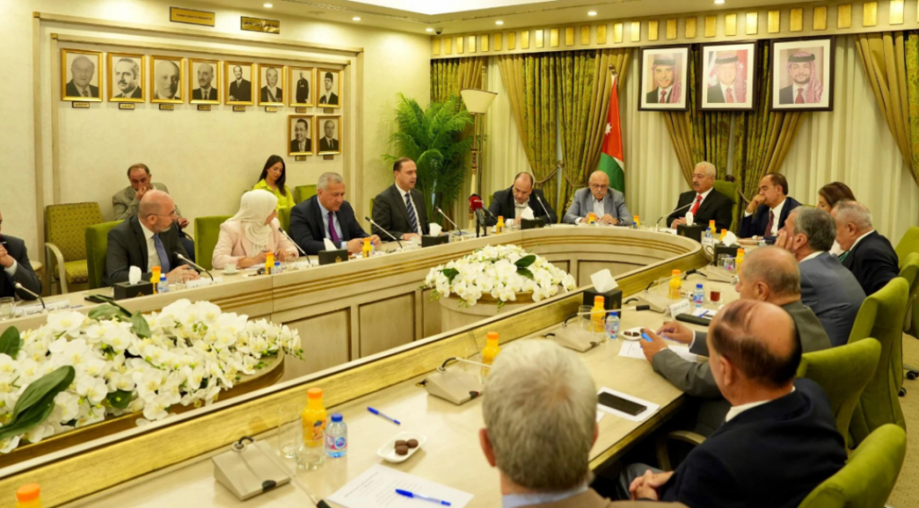 Senate committee, government discuss strengthening national media response to disinformation | Jordan News