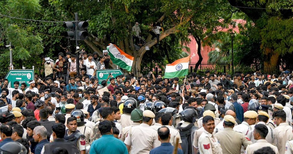 Govt Orders Quick Response Teams Against Fake Posts