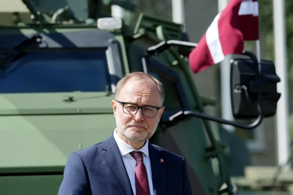 Former Defense Minister Accused Prime Minister of Disinformation