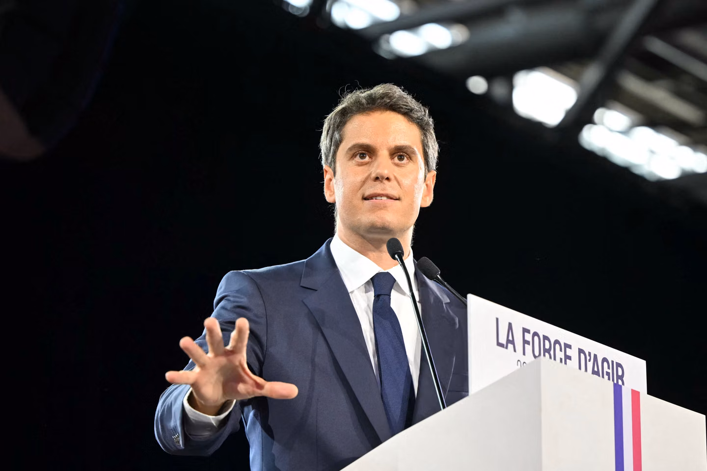 French prosecutors probe Russian disinformation campaign against centrist candidates