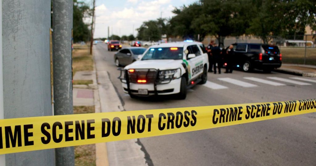 Police clear Seguin High School campus after false bomb, weapons threat – Seguin Gazette