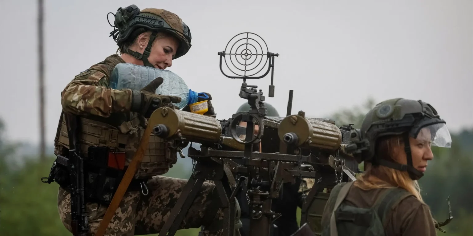 Ukraine has no plans to draft women, keeps female service strictly voluntary / The New Voice of Ukraine