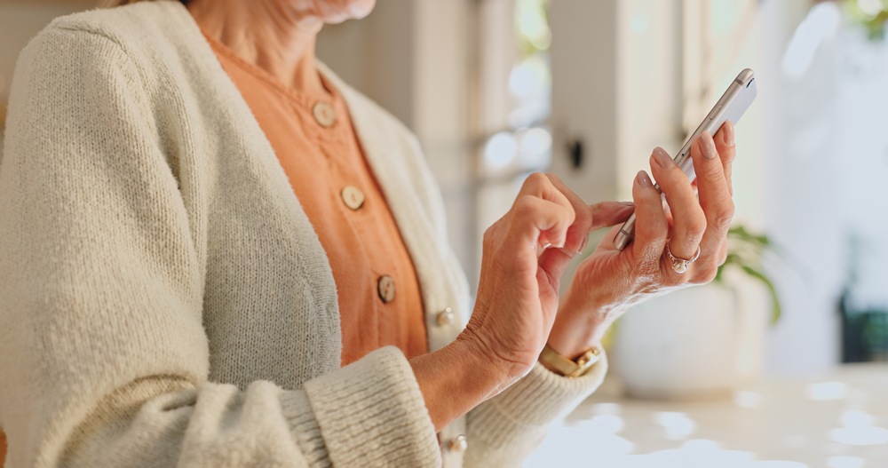 Women urged to be wary of menopause misinformation on social media – FemTech World