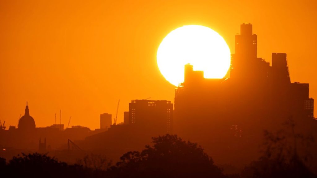 What is false autumn? Why a cooler, wetter spell doesn’t signal summer’s end