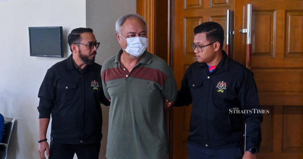 Retired soldier fined RM4,000 for false birth registration