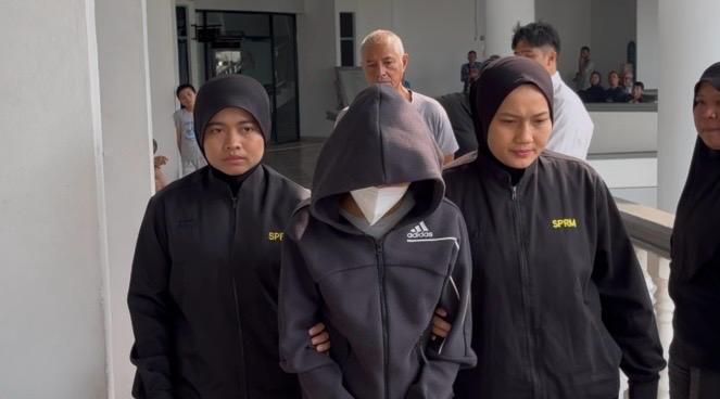 Ex-govt officer remanded in Melaka over false claims