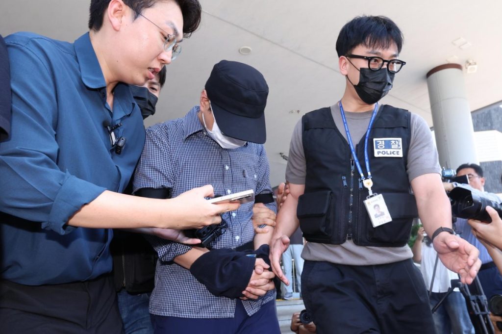 Jeju police officer suspected of falsely closing 25 more missing person cases