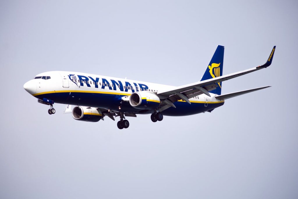 Ryanair flight forced to divert to Porto after false security report
