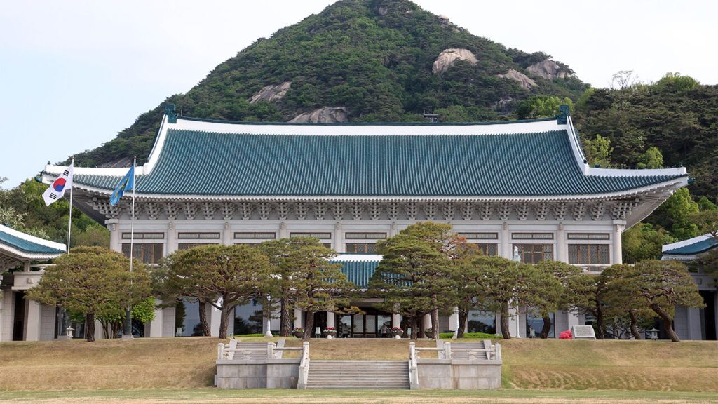 Cheong Wa Dae Calls Reports Quoting Rep. Joo on ‘First Lady’s Golfing’ an “Act of Spreading False Information”