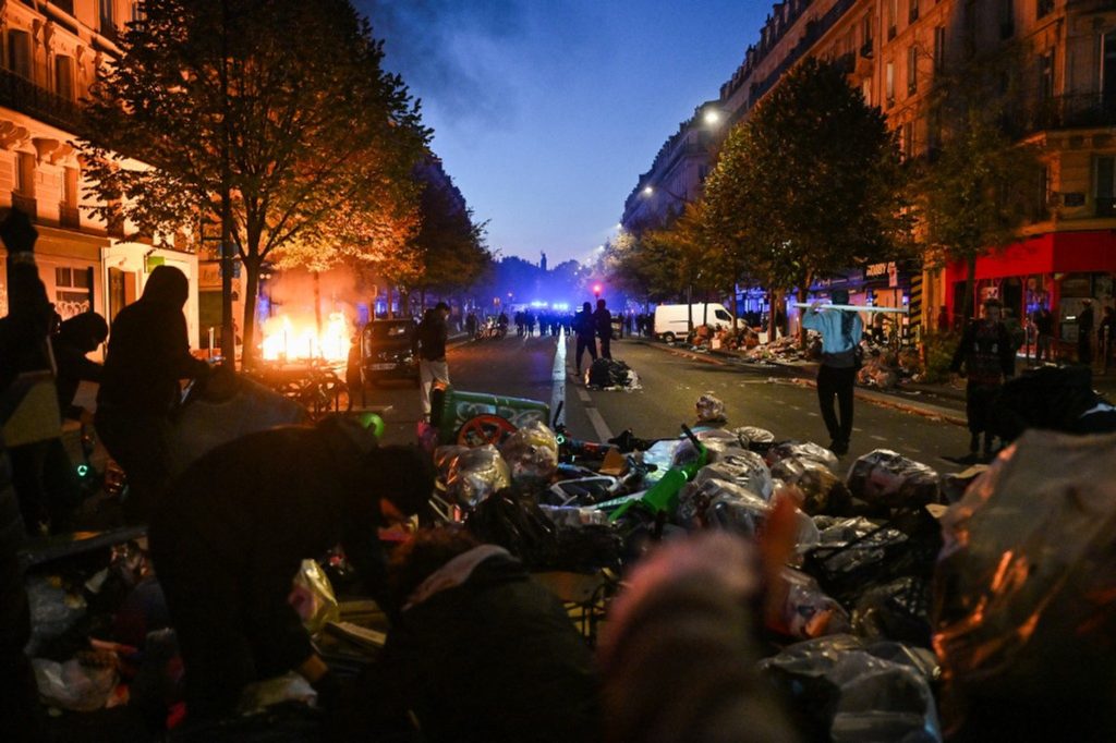 Are Russian Networks Amplifying Chaos During France’s Protests?