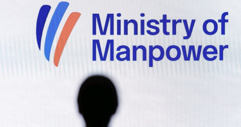 MOM charges 10 over false CPF and salary declarations