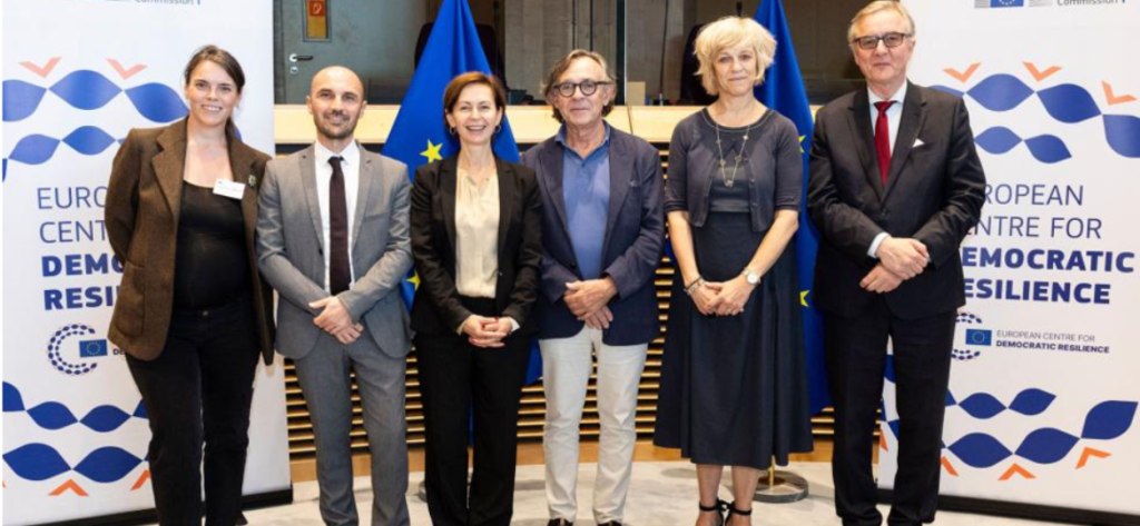 The European Centre for Democratic Resilience launches the pilot phase of its Stakeholder Platform : EDMO ready to play its role