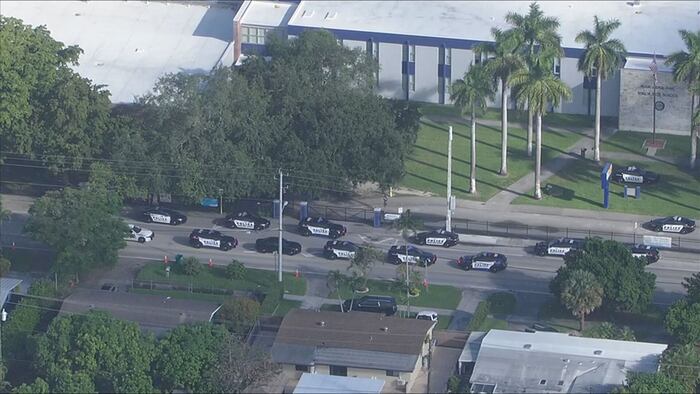Police: False ‘bomb threat’ prompts temporary school lockdown in Miami-Dade – WPLG Local 10
