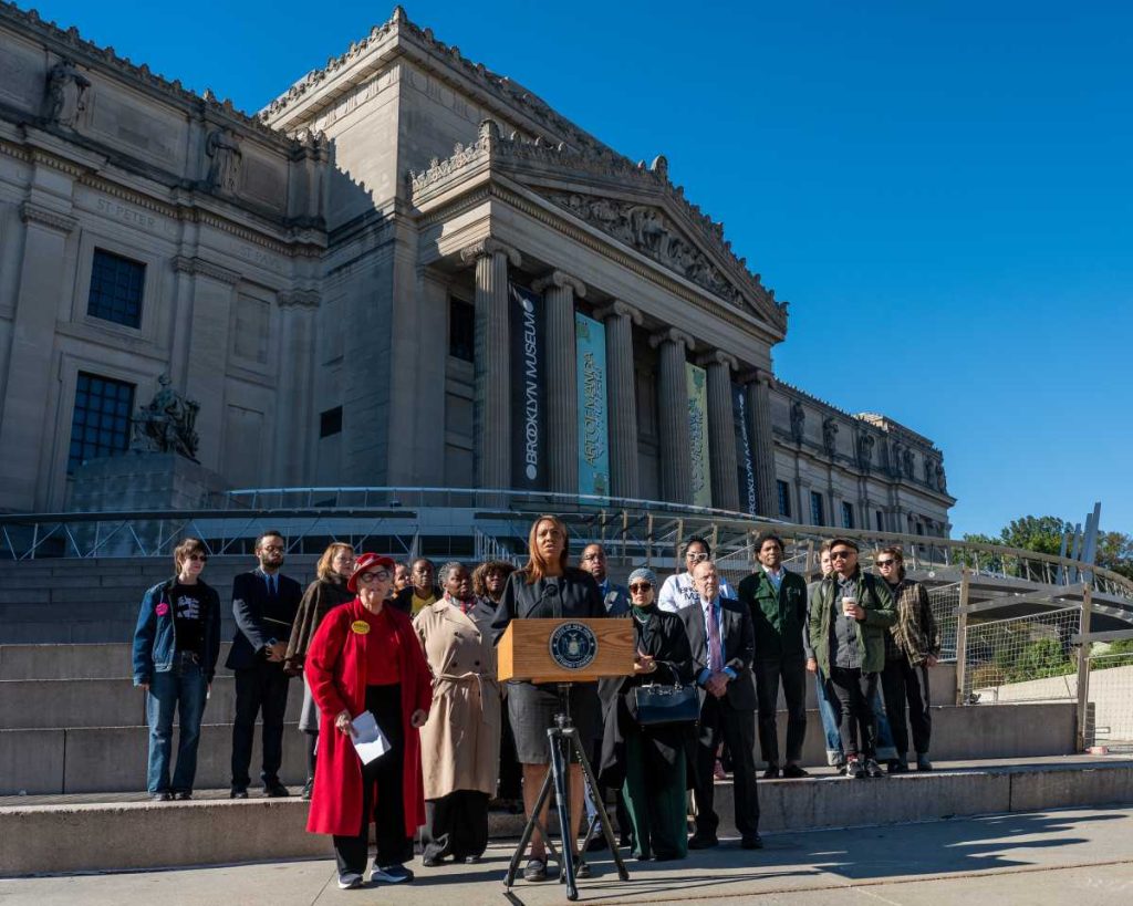 NY officials urge early voting, pledge to protect voters amid misinformation fears • Brooklyn Paper