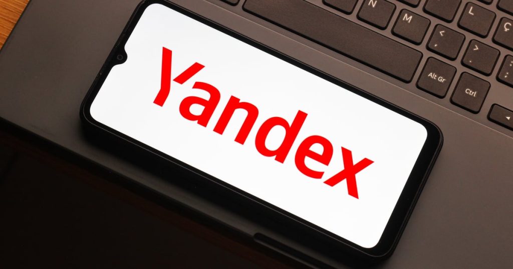 Yandex bot traffic plunges after Ukrainian strikes on Russian data centers, fueling disinformation debate