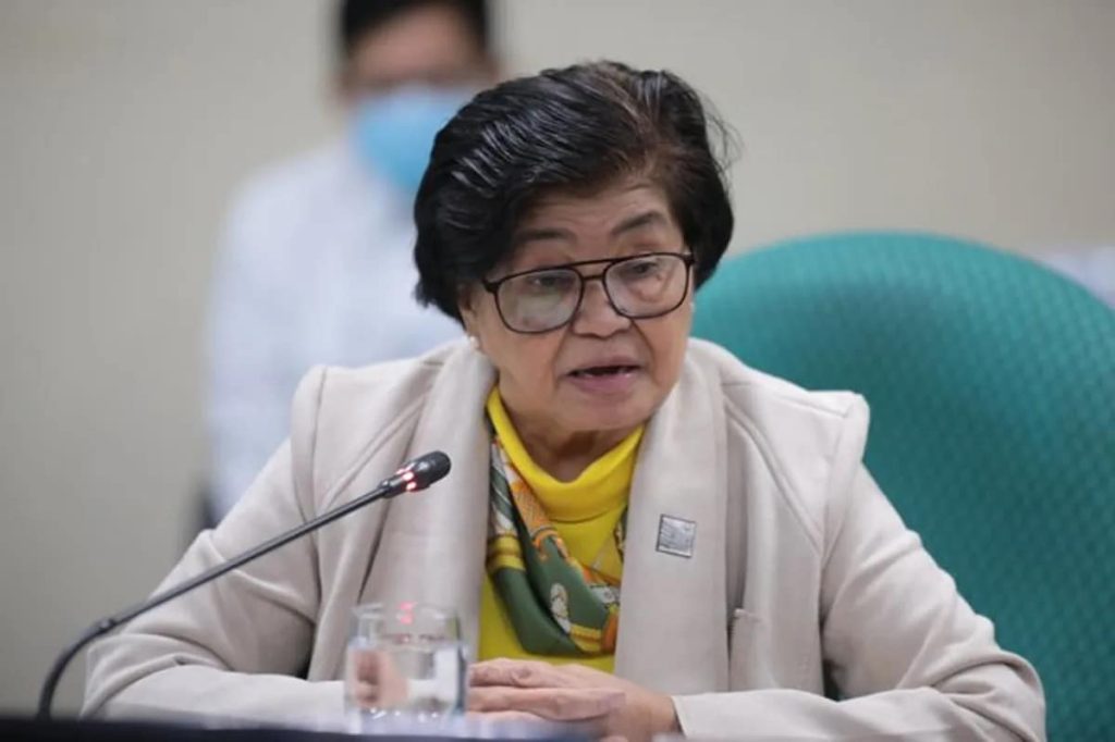 Clarita Carlos seeks NBI help over allegedly false social media posts