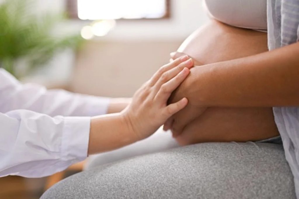 OHSU creates new labor, delivery guide to combat online misinformation