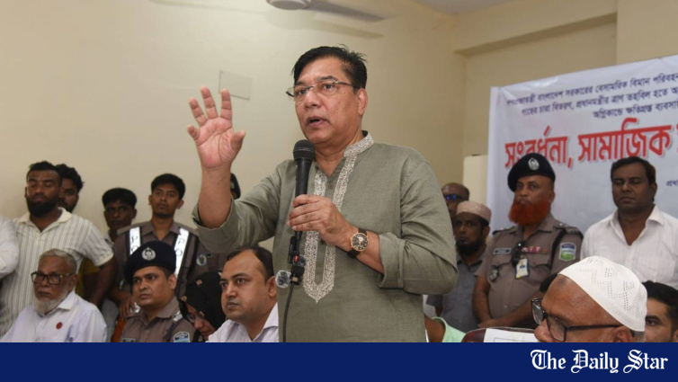Aviation minister urges media to counter misinformation, propaganda