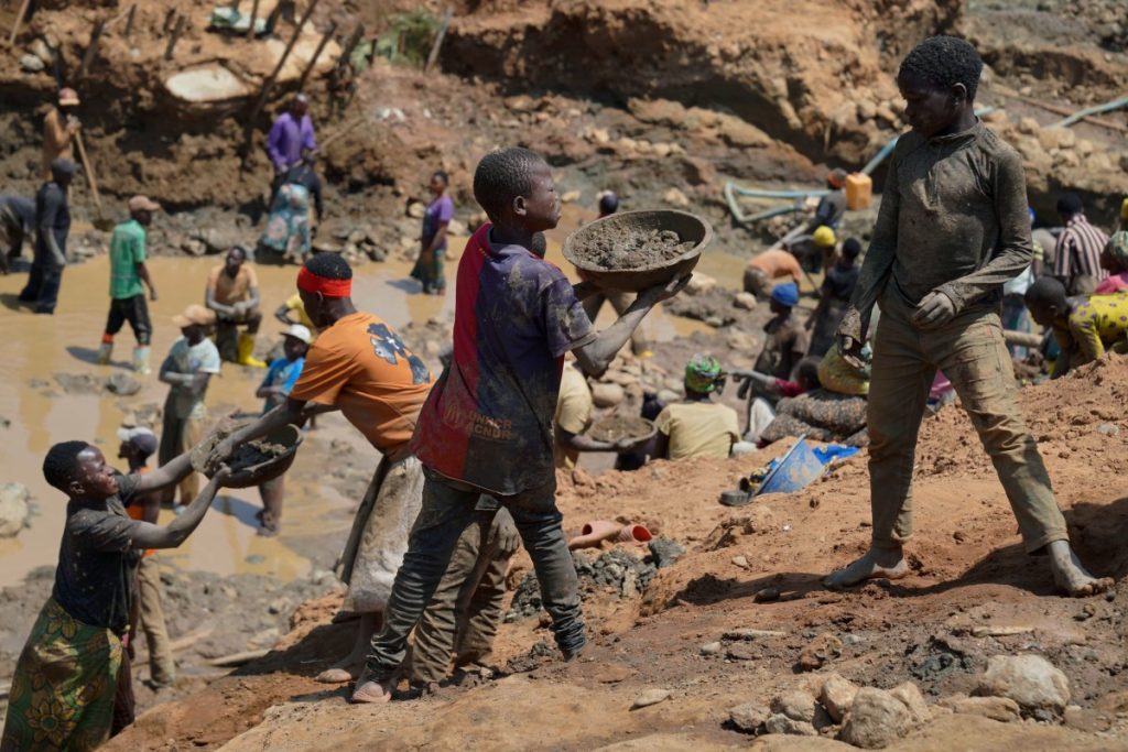 Exploitation and misinformation hinder DRC Ebola response