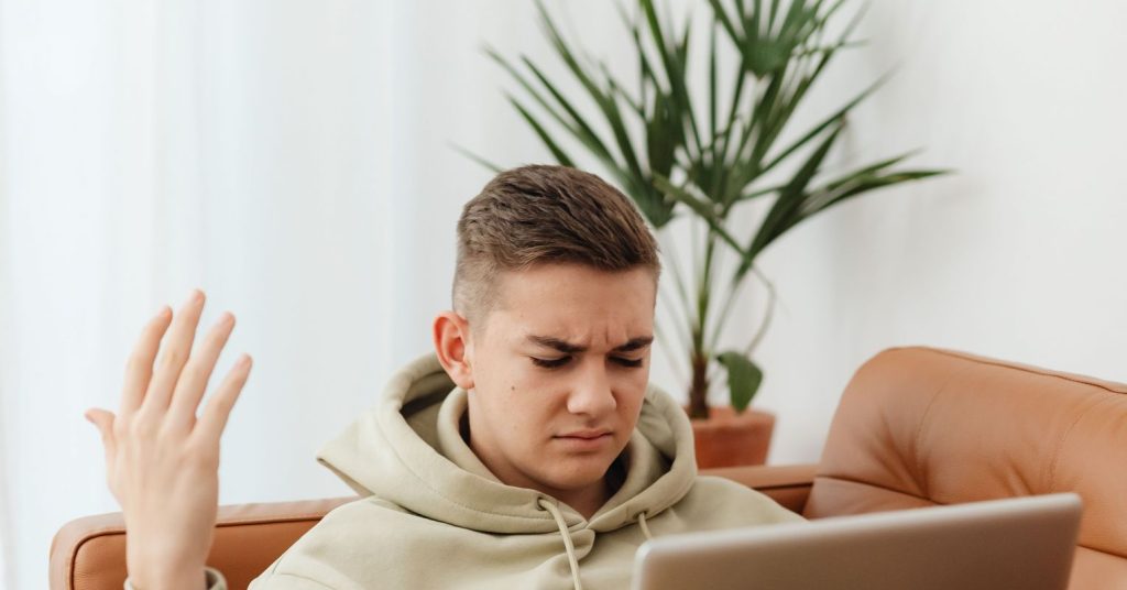 How to Protect Yourself Against AI-Powered Disinformation