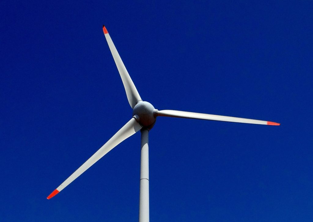 What lies behind wind turbines’ defeats in Czech referendums? Disinformation, acceleration zones and government (non-)communication